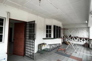 Jalan Wawasan Ampang 