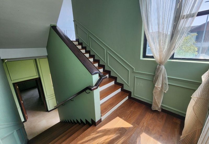 DANAU SURIA, PRESINT 16