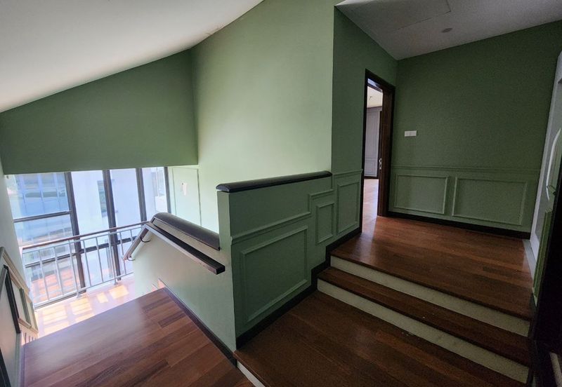 DANAU SURIA, PRESINT 16