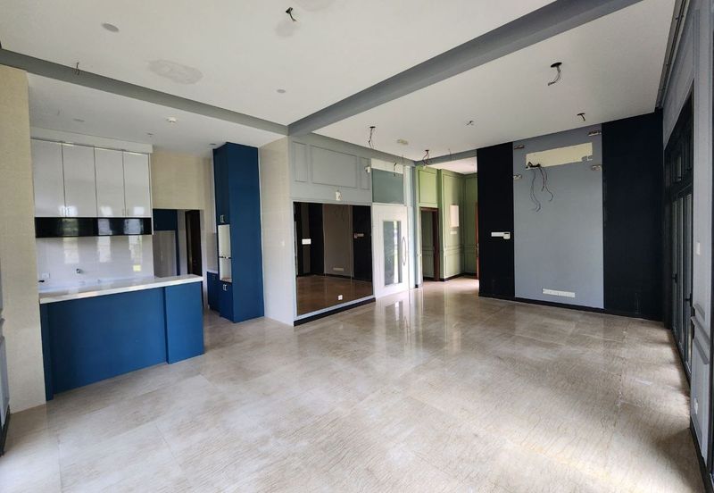 DANAU SURIA, PRESINT 16