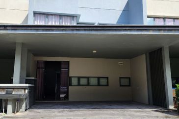 Mirage By The Lake @ Perdana Lakeview West