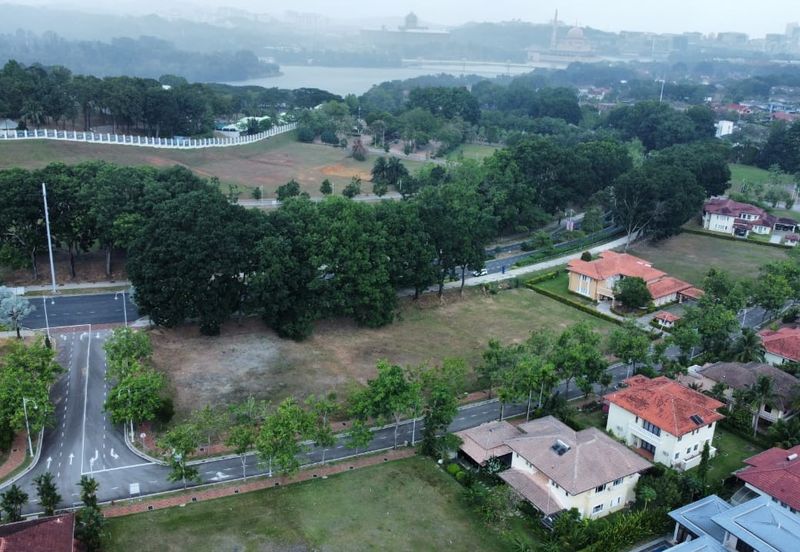 [ EXCLUSIVE AREA ] Tanah Banglo di Presint 10 Putrajaya 