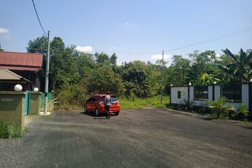 Taman Desa Pinggiran Bayu