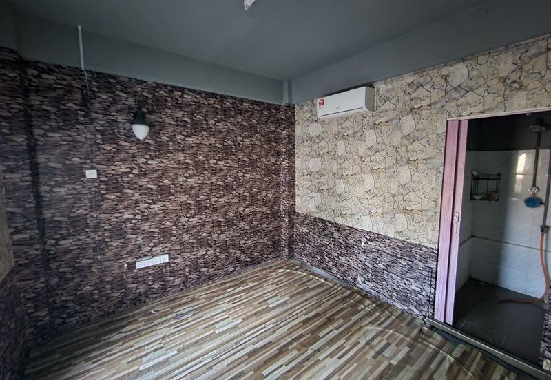 Jalan Bandar Putra Permai 4/2