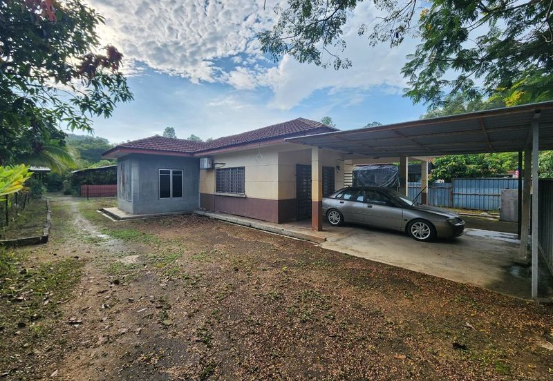 Jalan Bandar Putra Permai 4/2