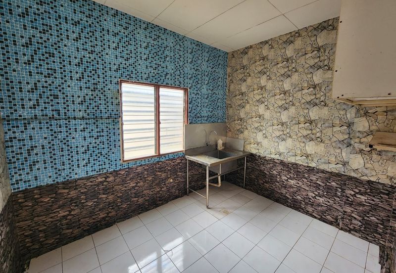 Jalan Bandar Putra Permai 4/2