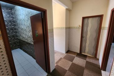 Jalan Bandar Putra Permai 4/2