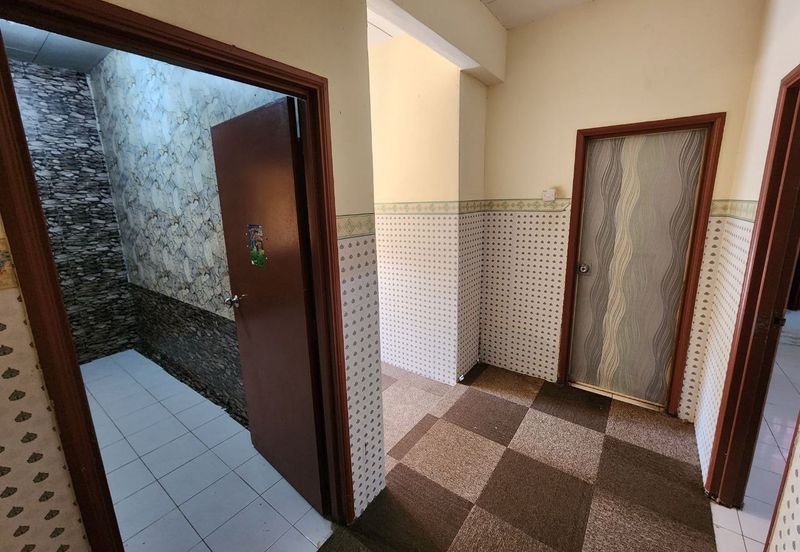 Jalan Bandar Putra Permai 4/2