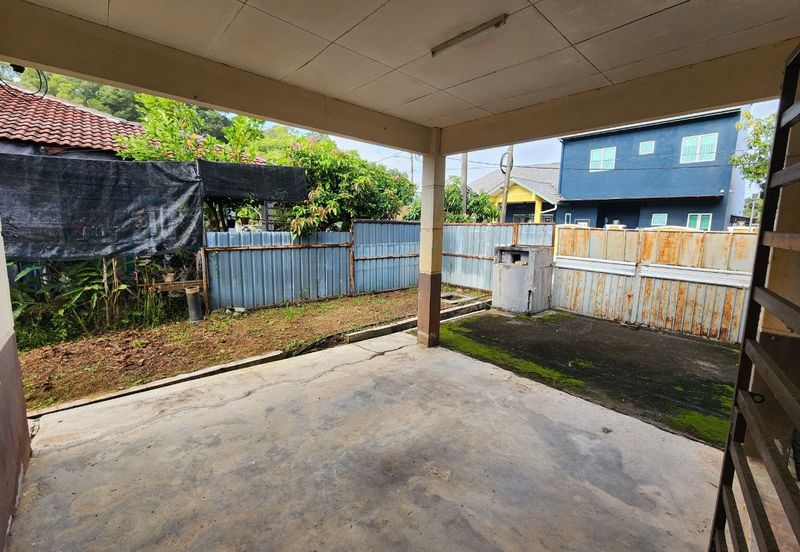 Jalan Bandar Putra Permai 4/2