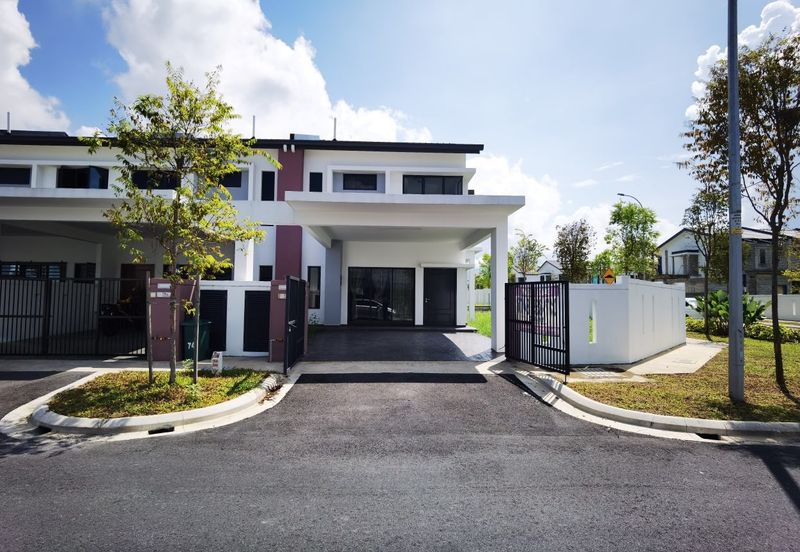 [ FACING OPEN ] 2Sty House Corner Lot Mahkota Hill Semenyih (Woodburry)  