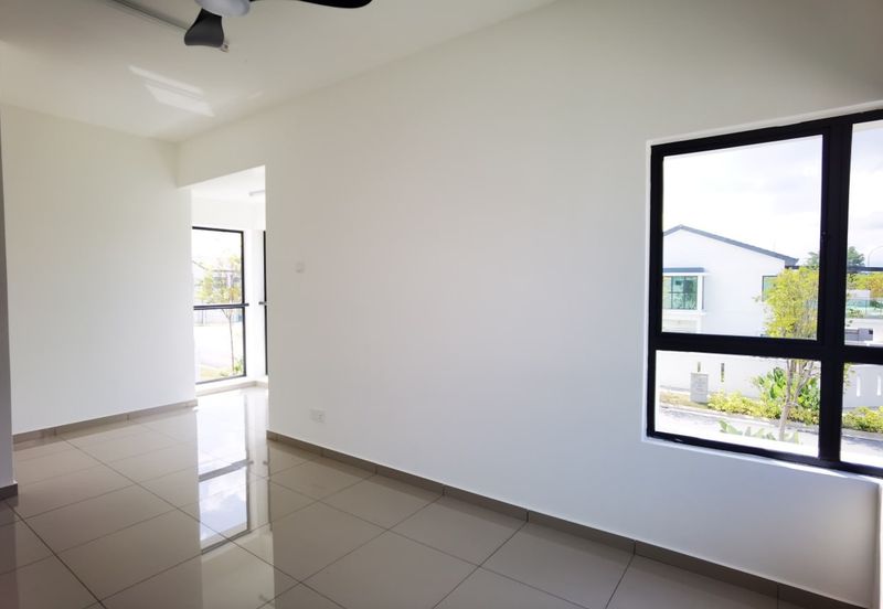 [ FACING OPEN ] 2Sty House Corner Lot Mahkota Hill Semenyih (Woodburry)  