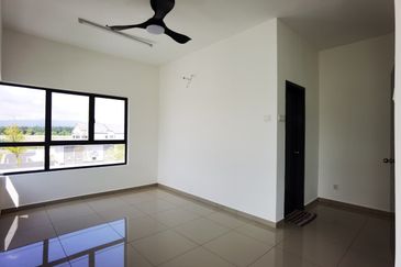 [ FACING OPEN ] 2Sty House Corner Lot Mahkota Hill Semenyih (Woodburry)  