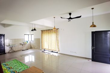 [ FACING OPEN ] 2Sty House Corner Lot Mahkota Hill Semenyih (Woodburry)  