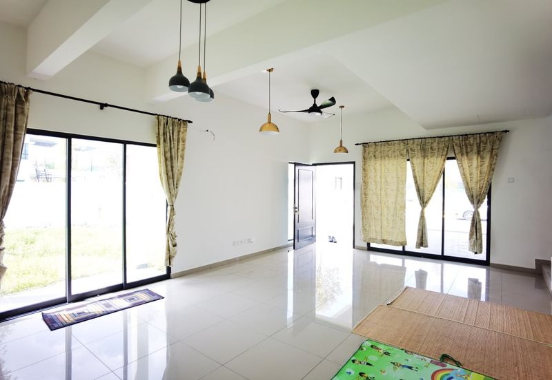 [ FACING OPEN ] 2Sty House Corner Lot Mahkota Hill Semenyih (Woodburry)  