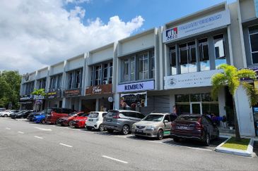 [ STRATEGIC LOCATION ] 2 Storey Retail Shoplot Park Place 1 Cybersouth, Sepang