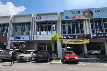 [ STRATEGIC LOCATION ] 2 Storey Retail Shoplot Park Place 1 Cybersouth, Sepang