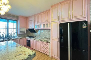 Desa Pinggiran Putra