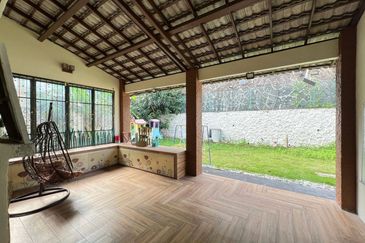 Desa Pinggiran Putra