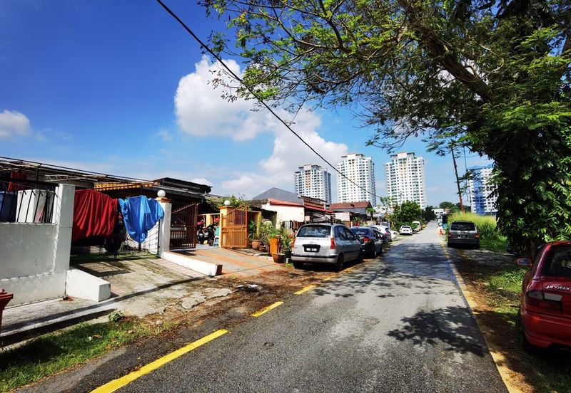[ FACING OPEN ] Rumah Teres Setingkat di Petaling Jaya  