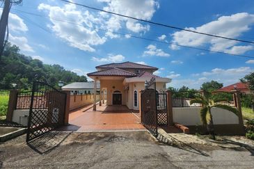[ FREEHOLD ] 2 Sty Bungalow Kampung Dato Abu Bakar Baginda Bangi  