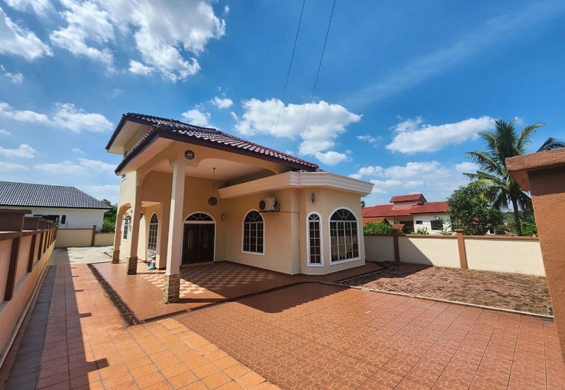 [ FREEHOLD ] 2 Sty Bungalow Kampung Dato Abu Bakar Baginda Bangi  
