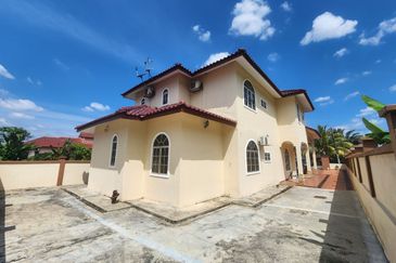 [ FREEHOLD ] 2 Sty Bungalow Kampung Dato Abu Bakar Baginda Bangi  
