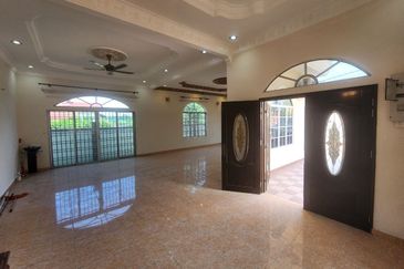 [ FREEHOLD ] 2 Sty Bungalow Kampung Dato Abu Bakar Baginda Bangi  