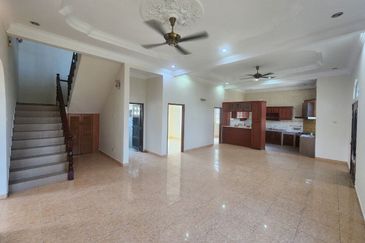 [ FREEHOLD ] 2 Sty Bungalow Kampung Dato Abu Bakar Baginda Bangi  