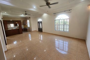 [ FREEHOLD ] 2 Sty Bungalow Kampung Dato Abu Bakar Baginda Bangi  