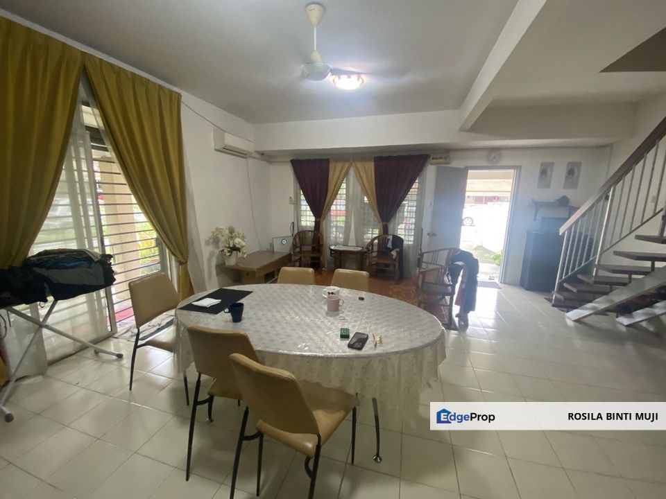 [ CORNER LOT ] 2Sty House Taman Tasik Puchong , Selangor, Puchong