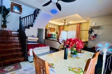 [ FREEHOLD END LOT ] 2Sty House at Taman Setiawangsa 