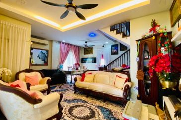 [ FREEHOLD END LOT ] 2Sty House at Taman Setiawangsa 
