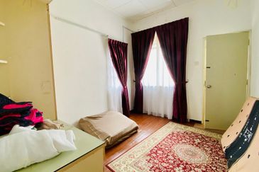 [ FREEHOLD END LOT ] 2Sty House at Taman Setiawangsa 