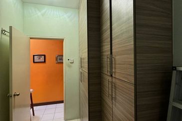 Residensi Bistaria, Ukay Bistari