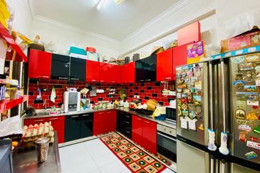 [ RENO ] Serdang Jaya Putra Indah Condo 