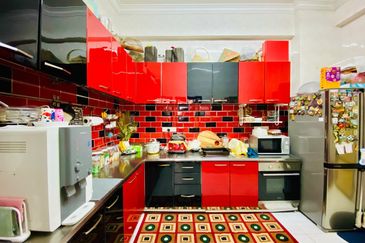 [ RENO ] Serdang Jaya Putra Indah Condo 