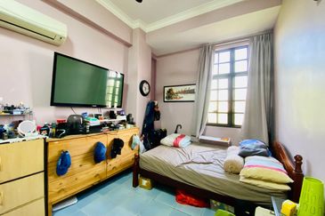 [ RENO ] Serdang Jaya Putra Indah Condo 