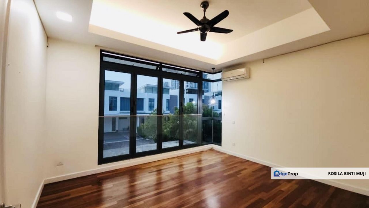 [ FREEHOLD ] Triple Storey Semi D  Sejati Residence, Cyberjaya  , Selangor, Cyberjaya