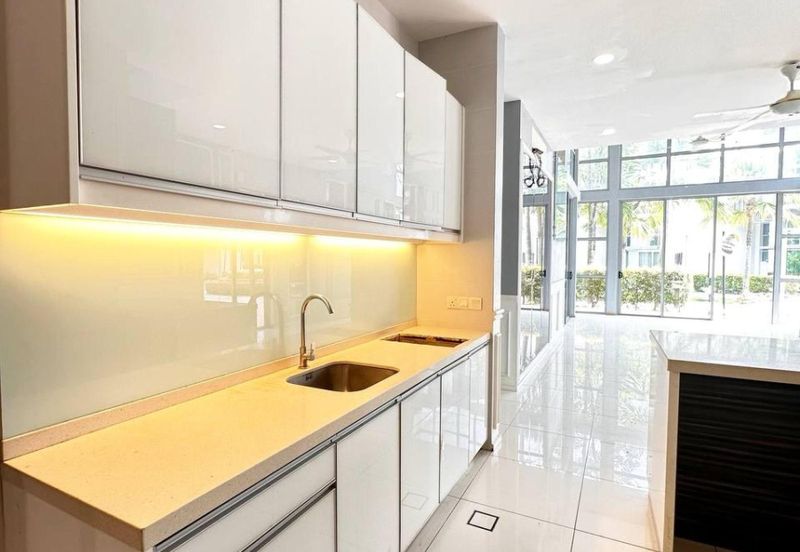 Symphony Hills Schubert