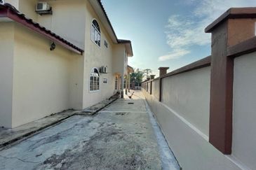 Jalan Mawar Putih 1 