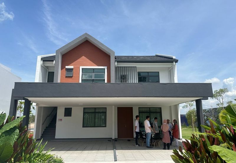 [ ZERO BOOKING ] New House Landed di Cyberjaya 