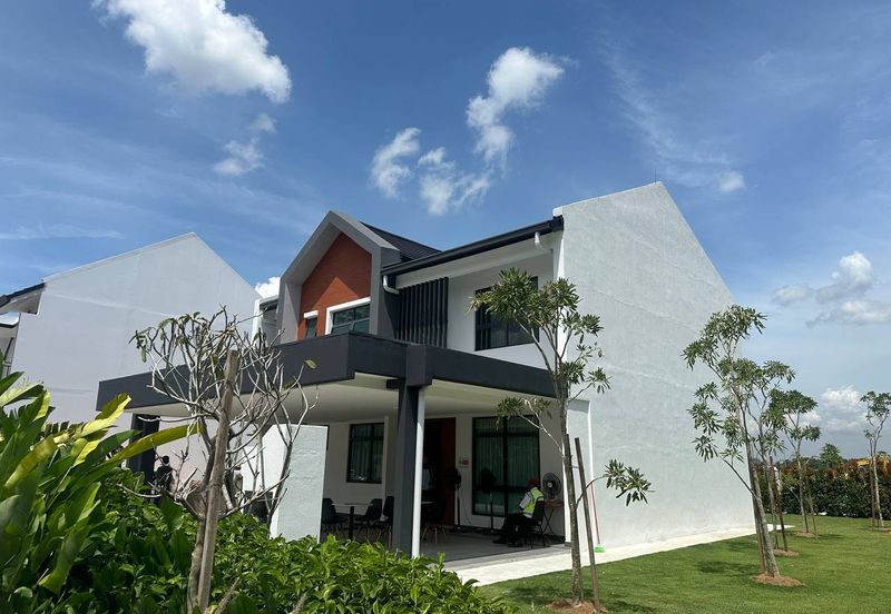 [ ZERO BOOKING ] New House Landed di Cyberjaya 