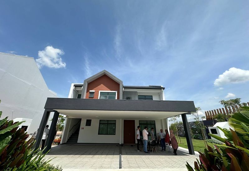 [ ZERO BOOKING ] New House Landed di Cyberjaya 