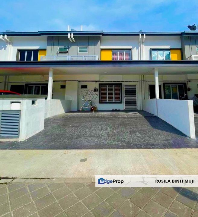 [ GATED GUARDED ] 2Sty House, Kita Harmoni Cybersouth , Selangor, Dengkil