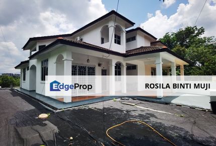 [ NEWLY PAINTED ] Semi-D 1.5 Storey Sek. 3 Bandar Rinching, Semenyih Selangor , Selangor, Semenyih