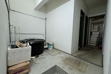 [ BELOW MARKET ] 3 Storey Shoplot Taman Nirwana Ampang Jalan Nirwana 35