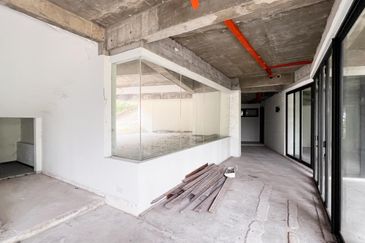 [ MODERN DESIGN ] 3.5 Sty Bungalow With Infinity Pool at Country Heights Damansara, Kuala Lumpur