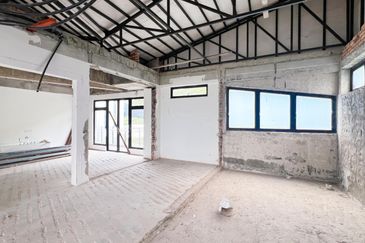 [ MODERN DESIGN ] 3.5 Sty Bungalow With Infinity Pool at Country Heights Damansara, Kuala Lumpur