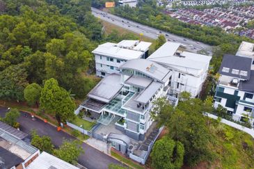 [ GATED GUARDED ] 3.5Sty Bungalow House at Country Heights Damansara 