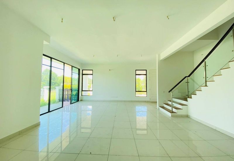 Tenderfields @ Eco Majestic